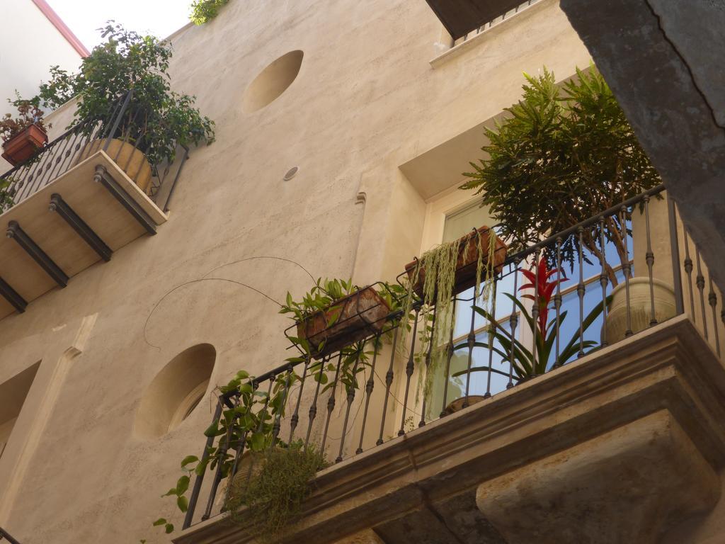 Appartamento In Palazzo Lampedusa Palermo Ngoại thất bức ảnh